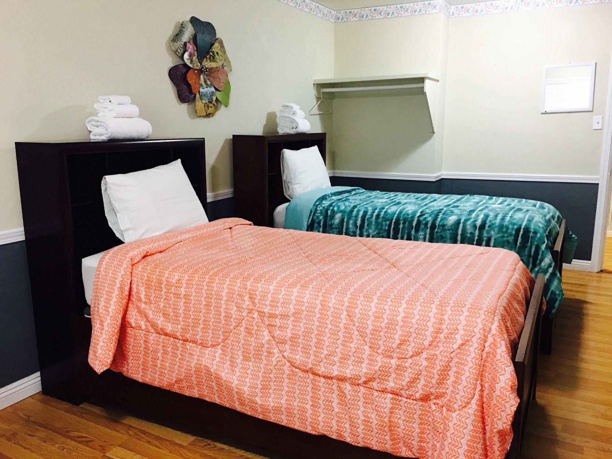 Travelers Bed & Breakfast Hostel 라스베이거스 외부 사진